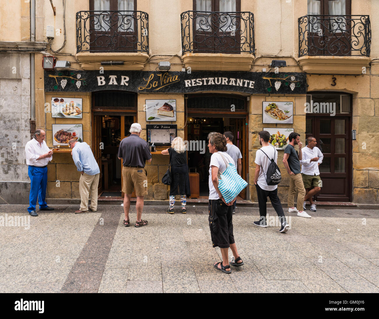 La Vina restaurante and bar in kalea 31 Agosto San Sebastiån Spain