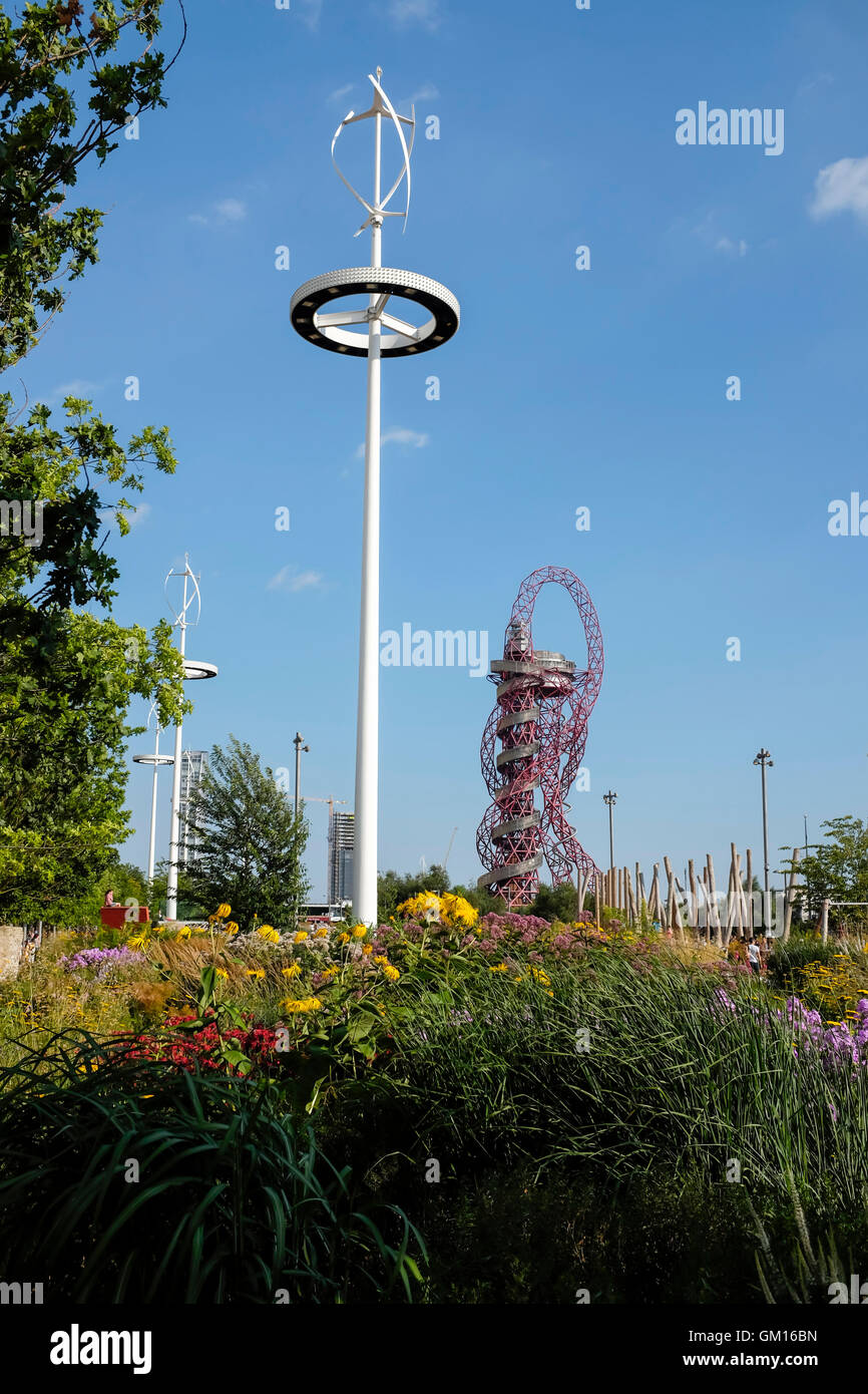 The 114.5m tall ArcelorMittal Orbit observation tower in the Queen Elizabeth Olympic Park in London. UK's largest sculpture Stock Photo