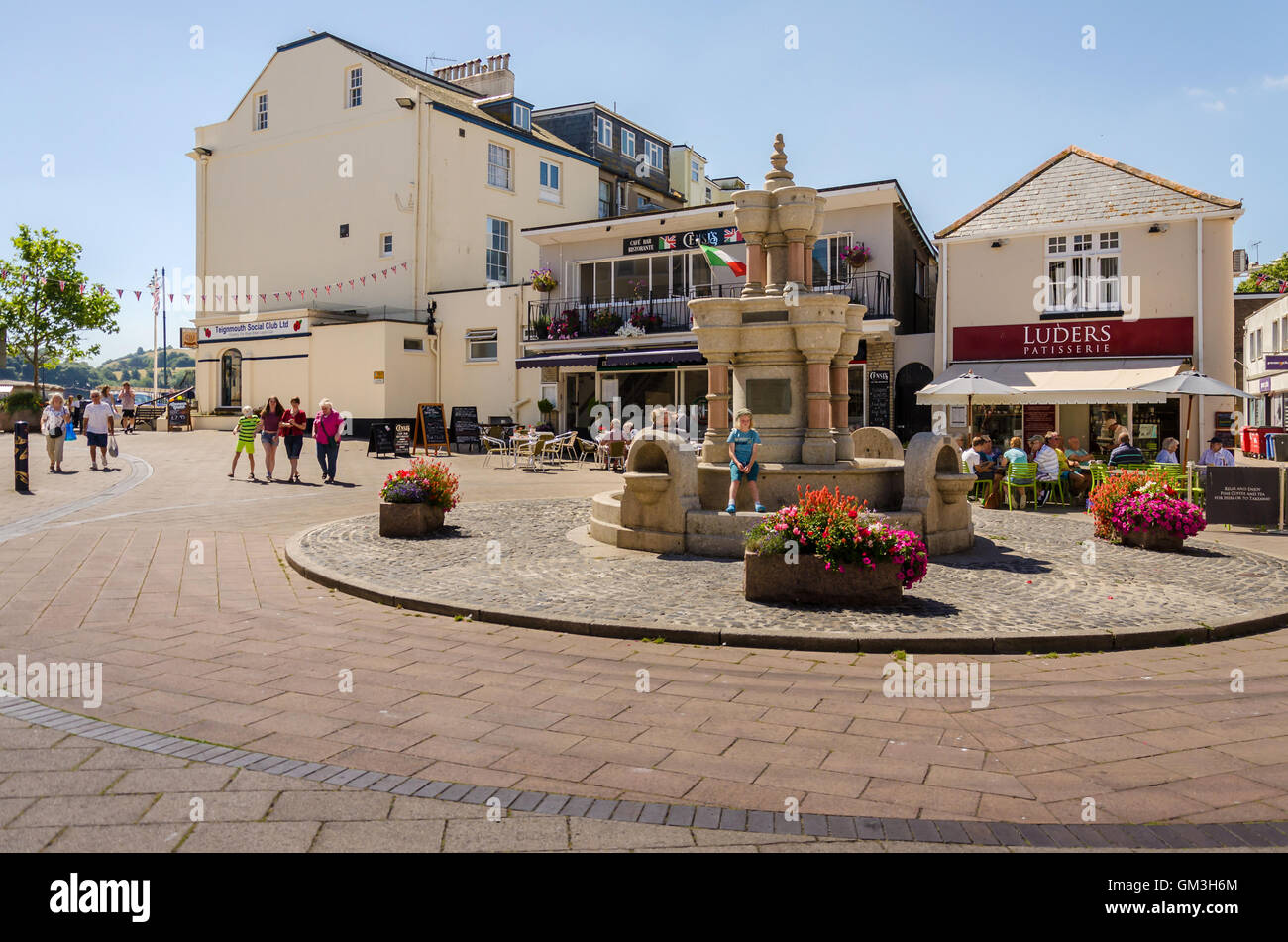 Teignmouth town centre hires stock photography and images Alamy