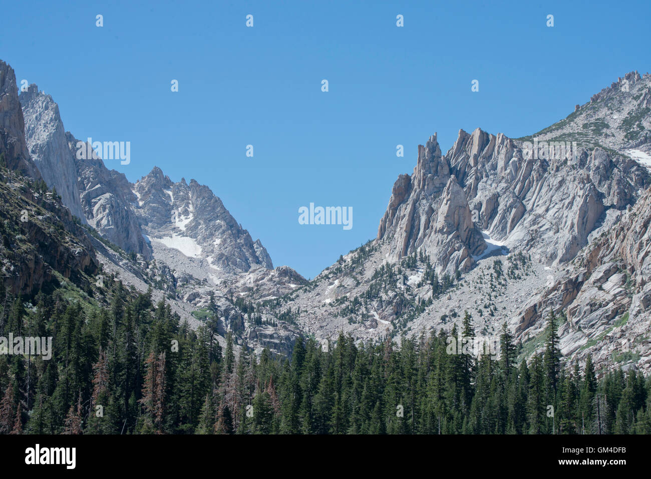 Mountains and valley in the Hoover & Yosemite Wilderness, Humbolt-Toiyabe National Forest, CA Stock Photo