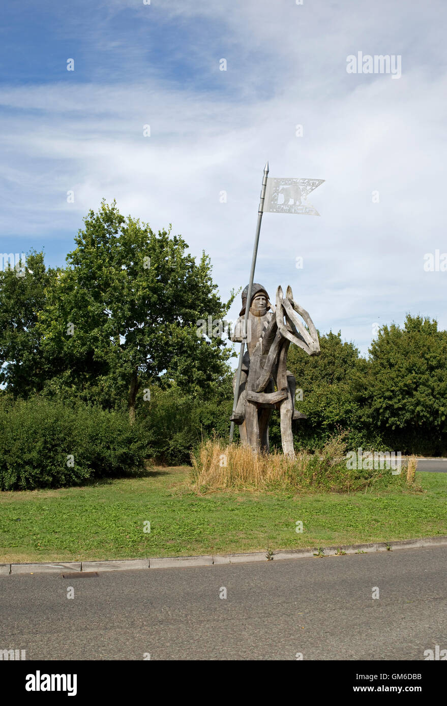 Imposing giant wooden sculpture of Yorkist Knight on horse Stonehills