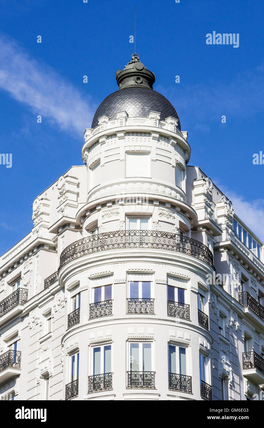 Example of Belle Epoque architecture Madrid at the cnr of Calle de Almagro and Calle de Caracas, Madrid, Spain Stock Photo