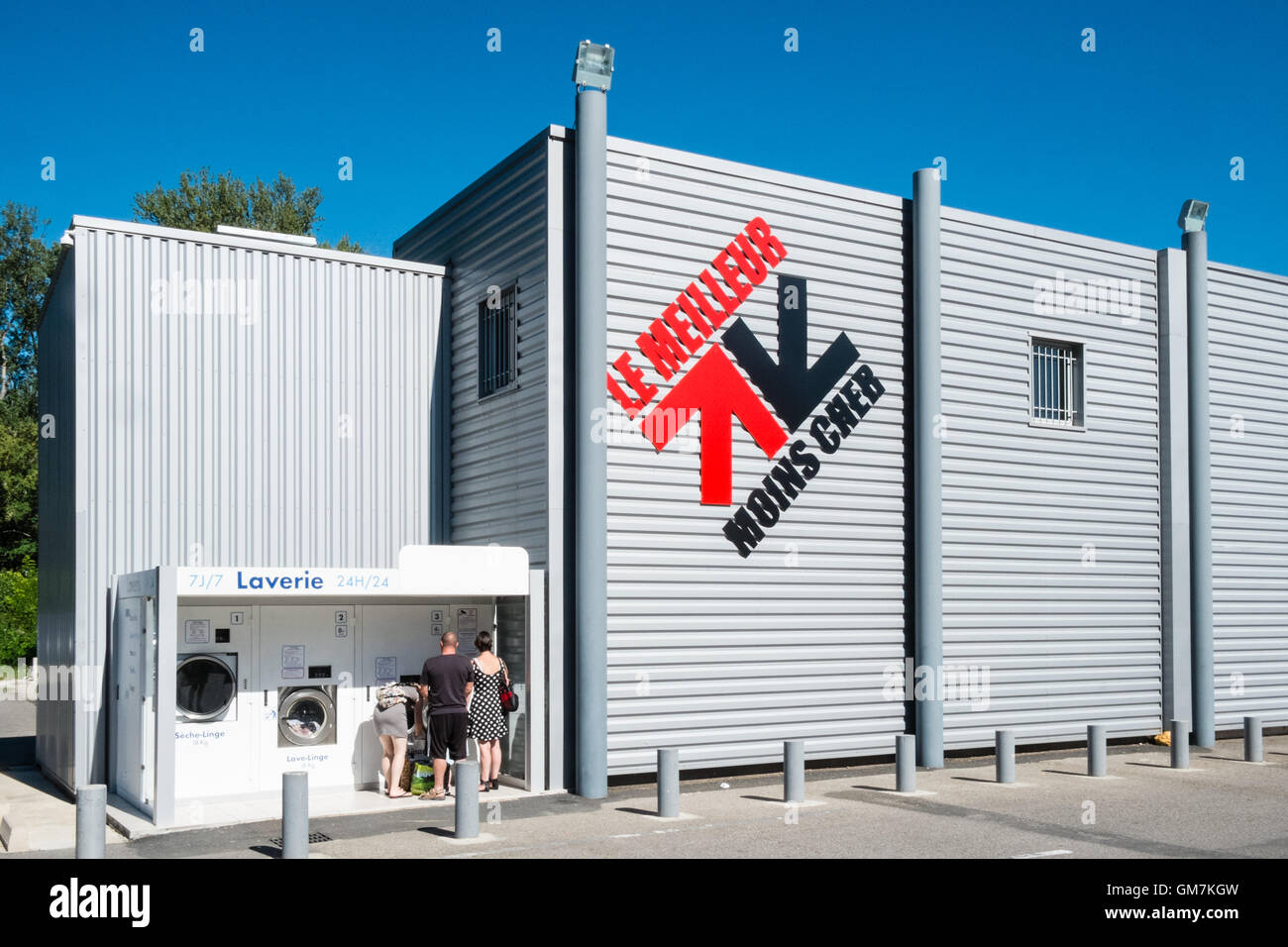 Laundrette,laundromat, laundry,open 24 hours seven days a week attached