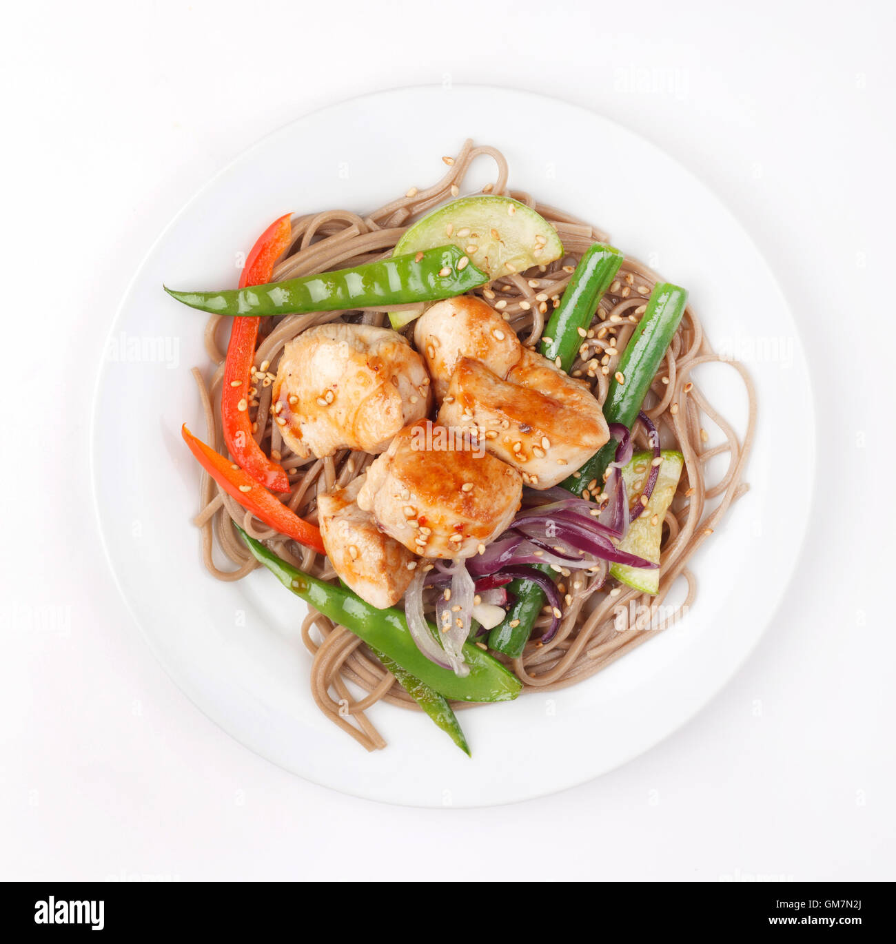 chicken with noodles and vegetables Stock Photo - Alamy
