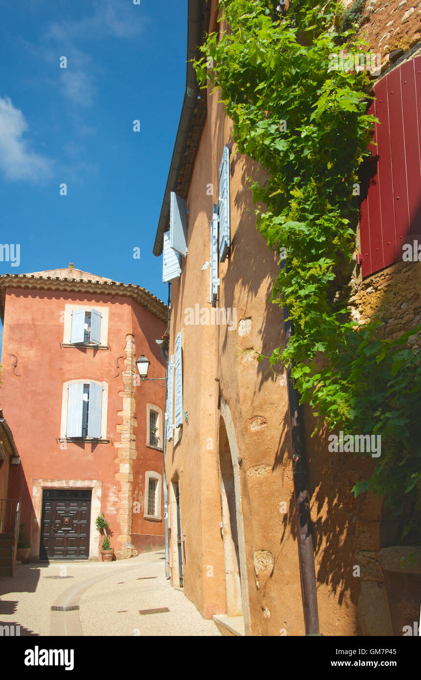 Hilltop village Roussillon Luberon Provence France Stock Photo