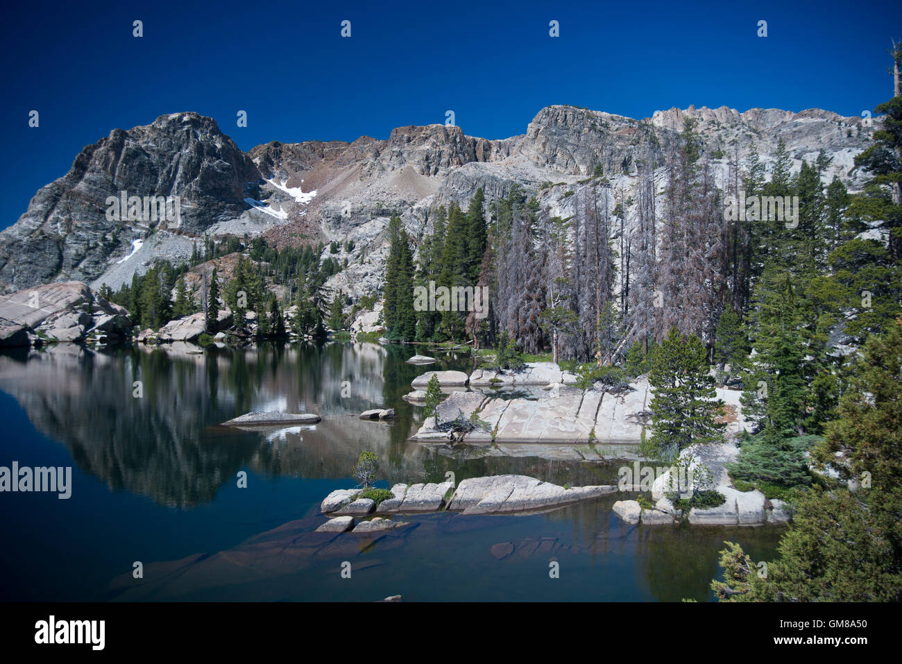 Alpine lake in Hoover & Yosemite Wilderness, Humbolt-Toiyabe National Forest, California Stock Photo