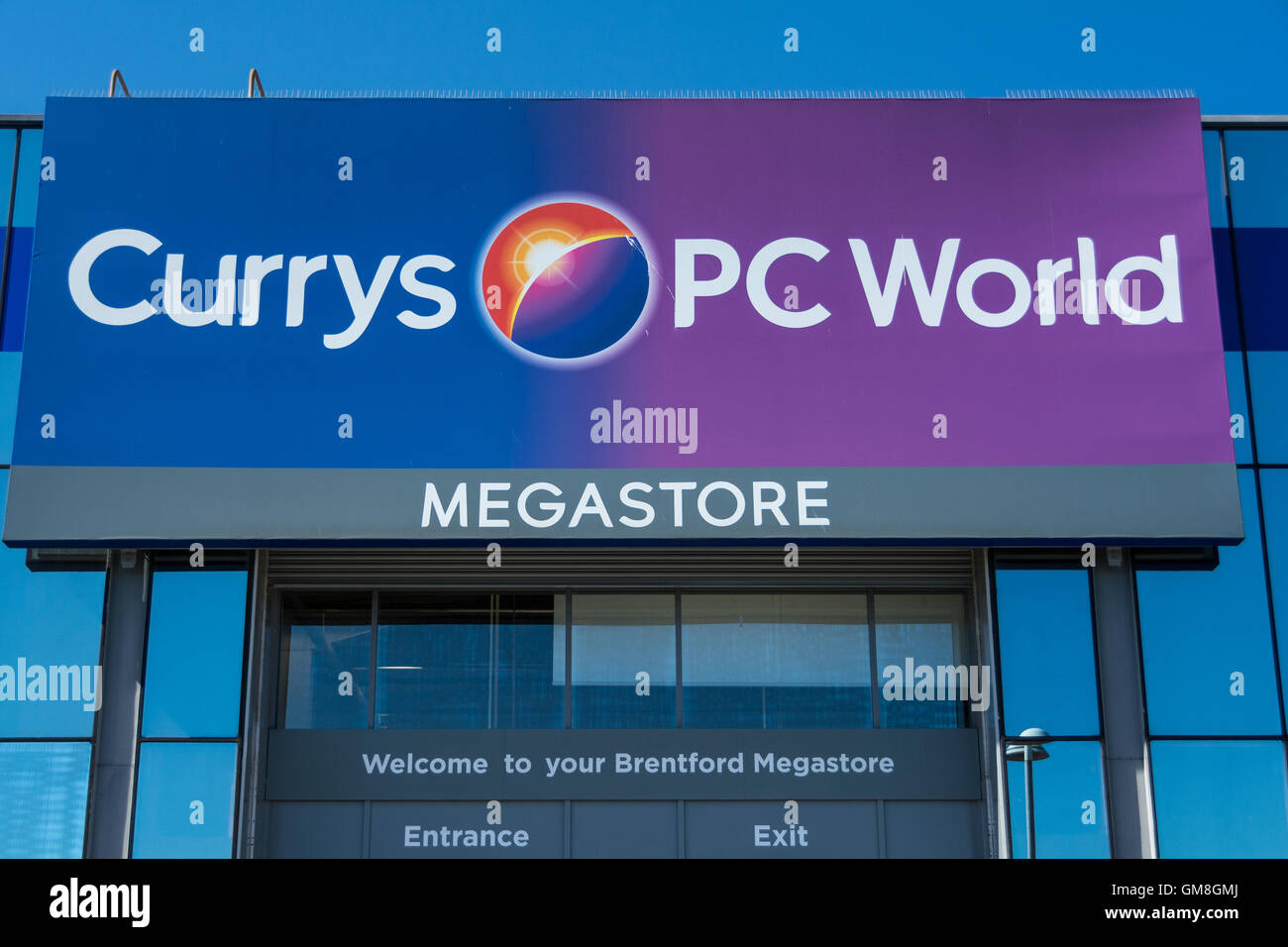 Currys pc world london hires stock photography and images Alamy
