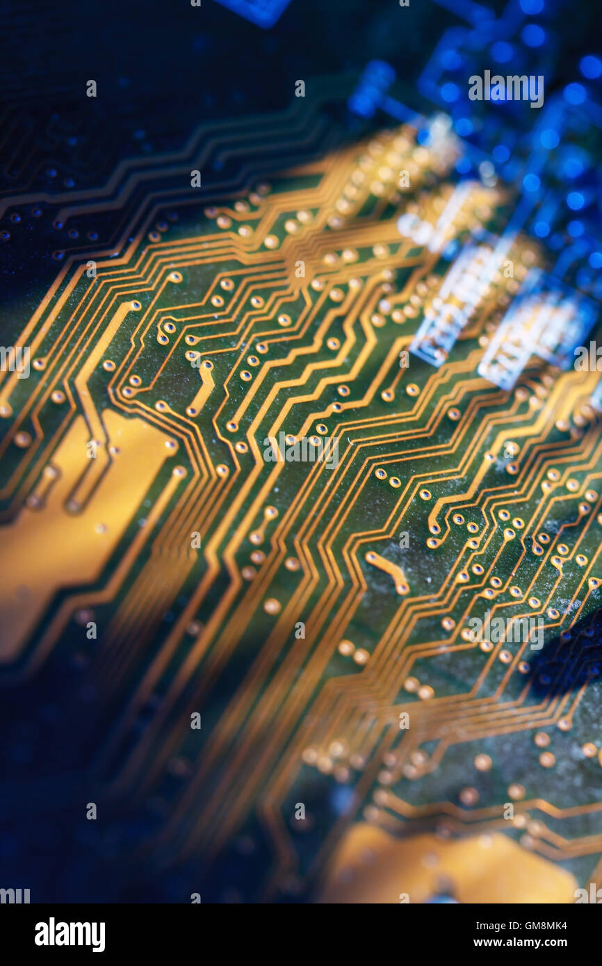 Dark blue circuit hi-res stock photography and images - Alamy