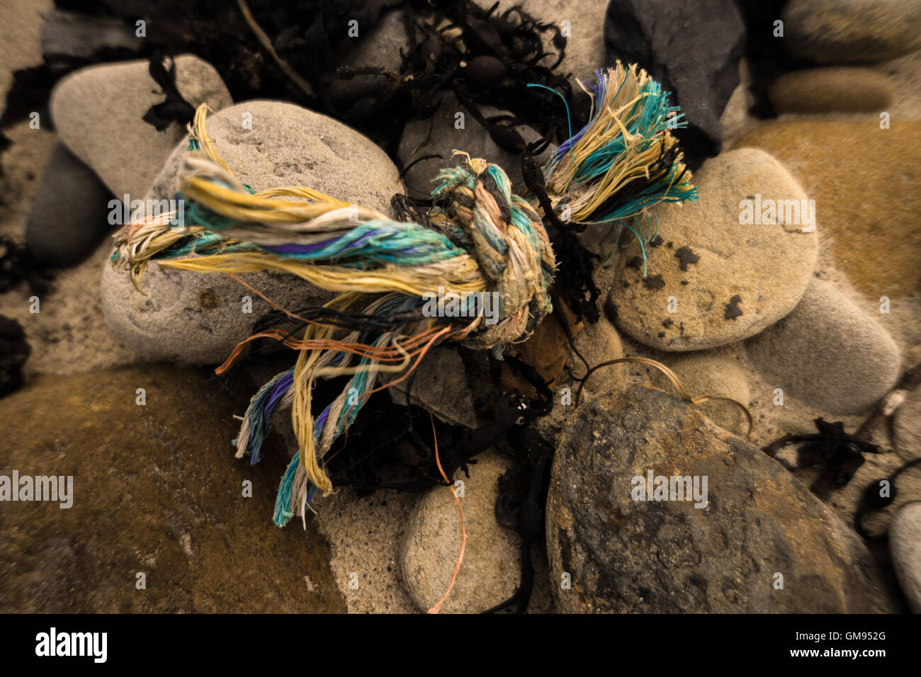 Rope and pebbles hi-res stock photography and images - Alamy