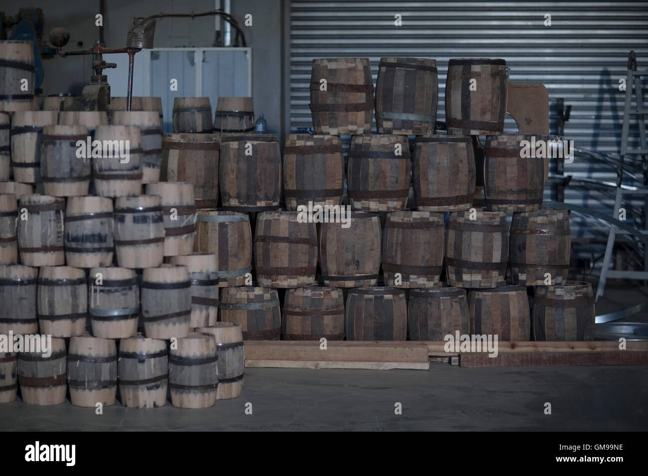 South Africa, Cape Town, wine barrels in cooperage Stock Photo Alamy