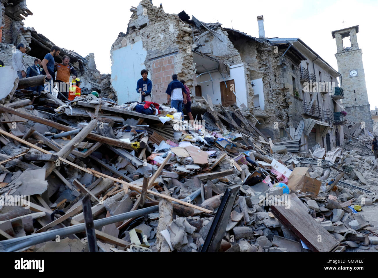Earthquake in italy hi-res stock photography and images - Alamy