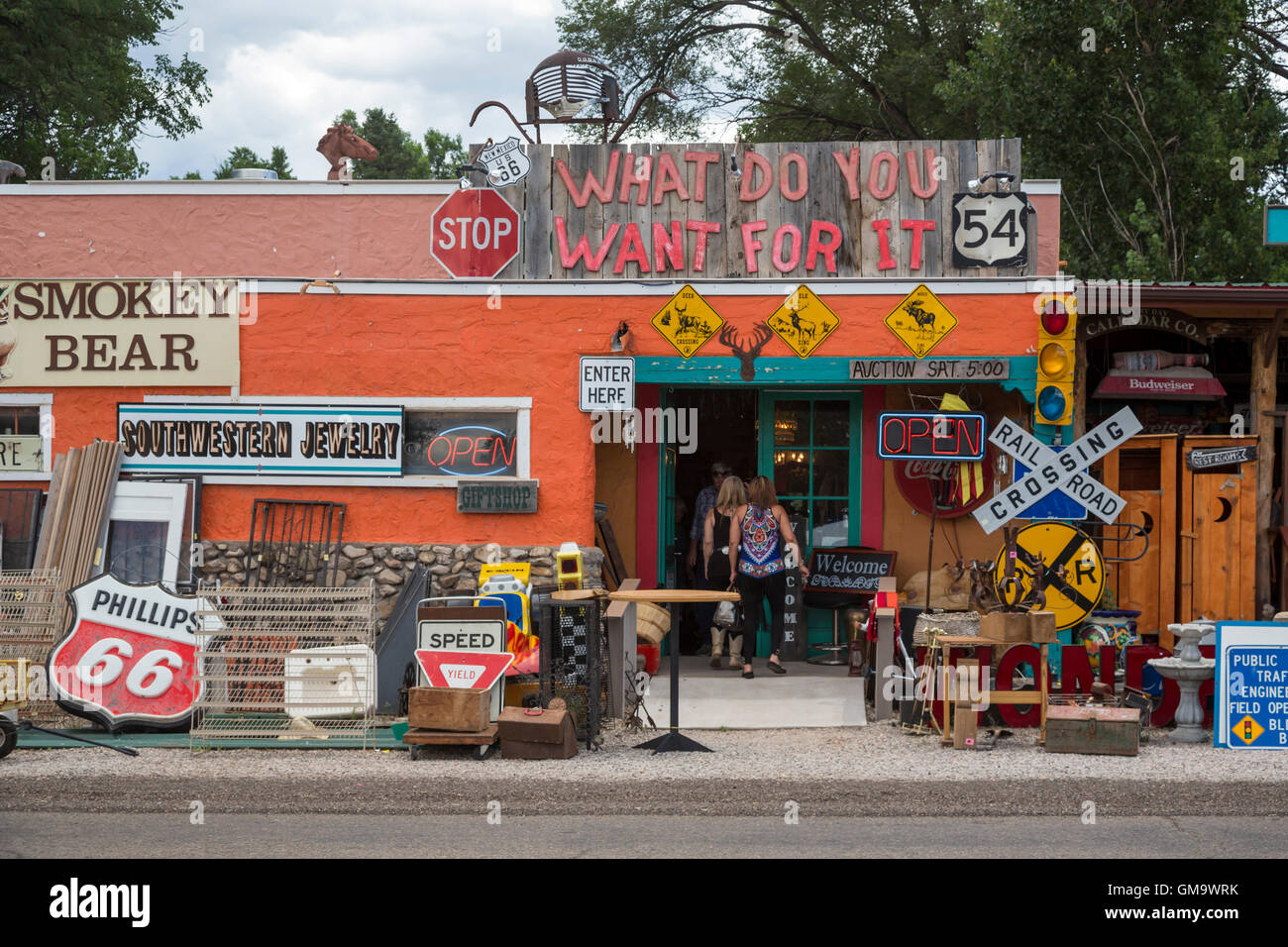 Capitan, New Mexico A store catering to tourists displays signs for
