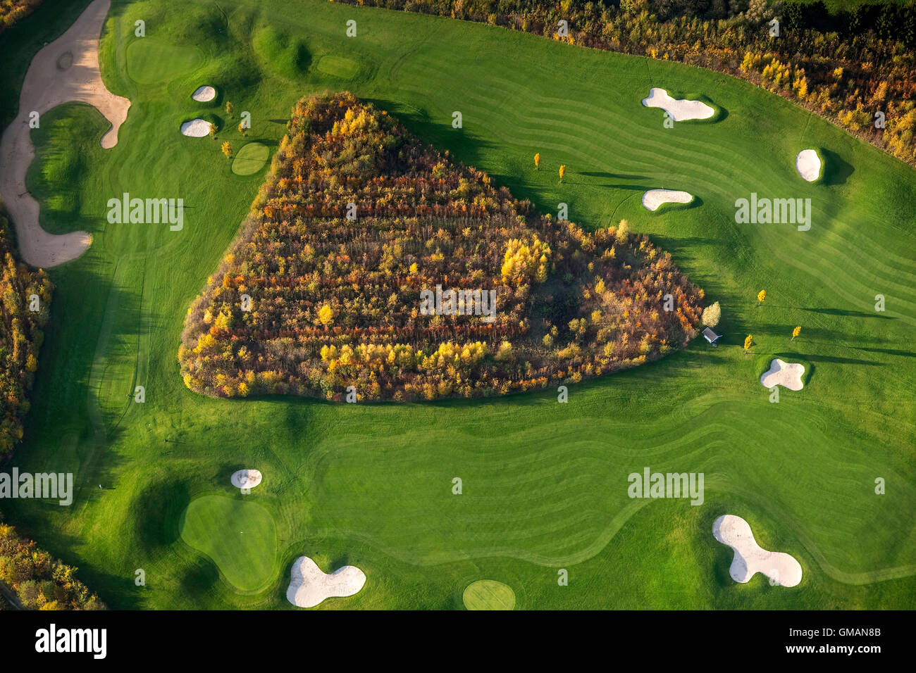 Aerial view, golf and more Duisburg Huckingen, Golf Course Duisburg,  bunkers, sand pits, on Remberger lake, aerial view Stock Photo - Alamy