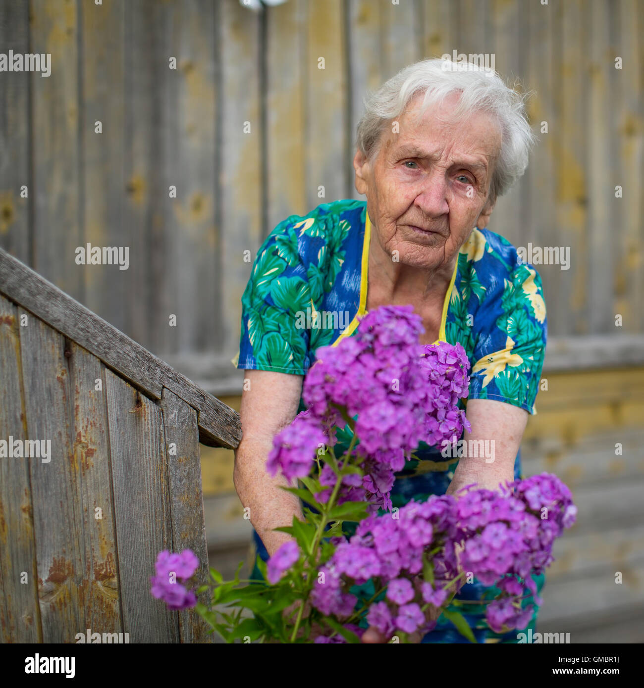 Elderly person care home hires stock photography and images Alamy