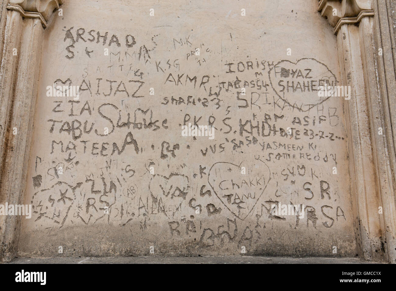 Writings on the wall of Qutub Shahi Tombs Stock Photo