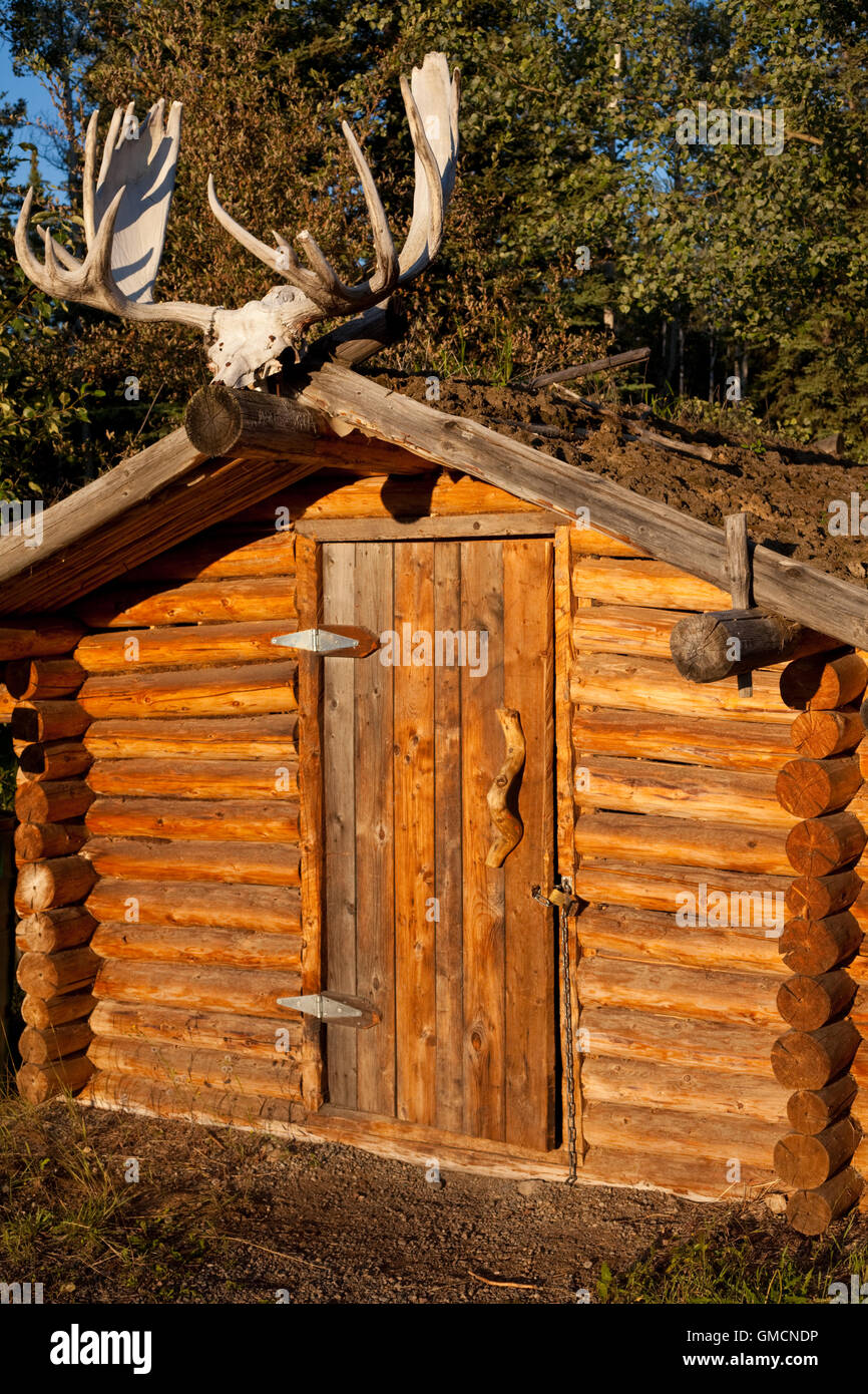 log cabin with moose antler Stock Photo Alamy
