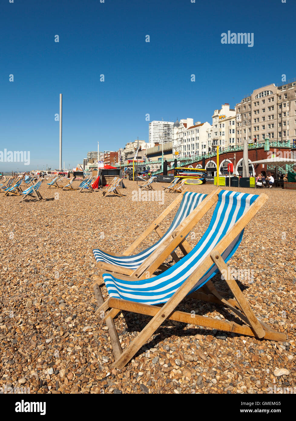 British deck chairs beach hi-res stock photography and images - Alamy
