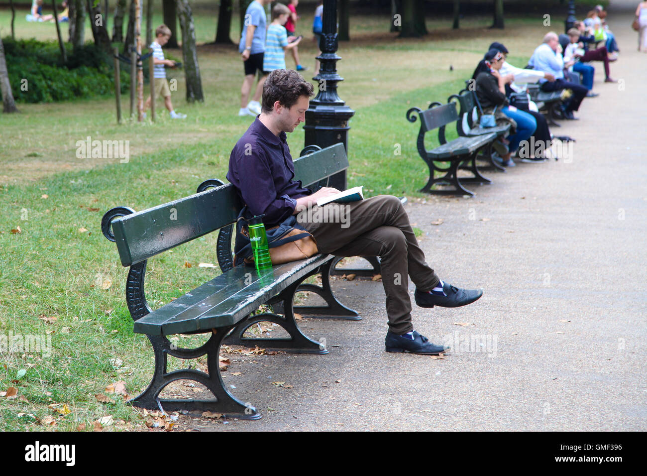 Hyde Park, London, 25 Aug 2016 People sunbathe and enjoy hot weather