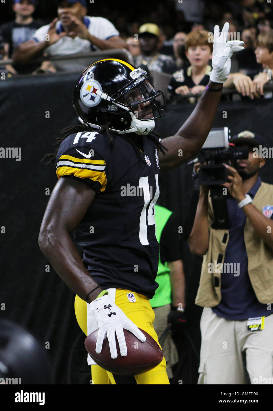 Sammie coates hi-res stock photography and images - Alamy