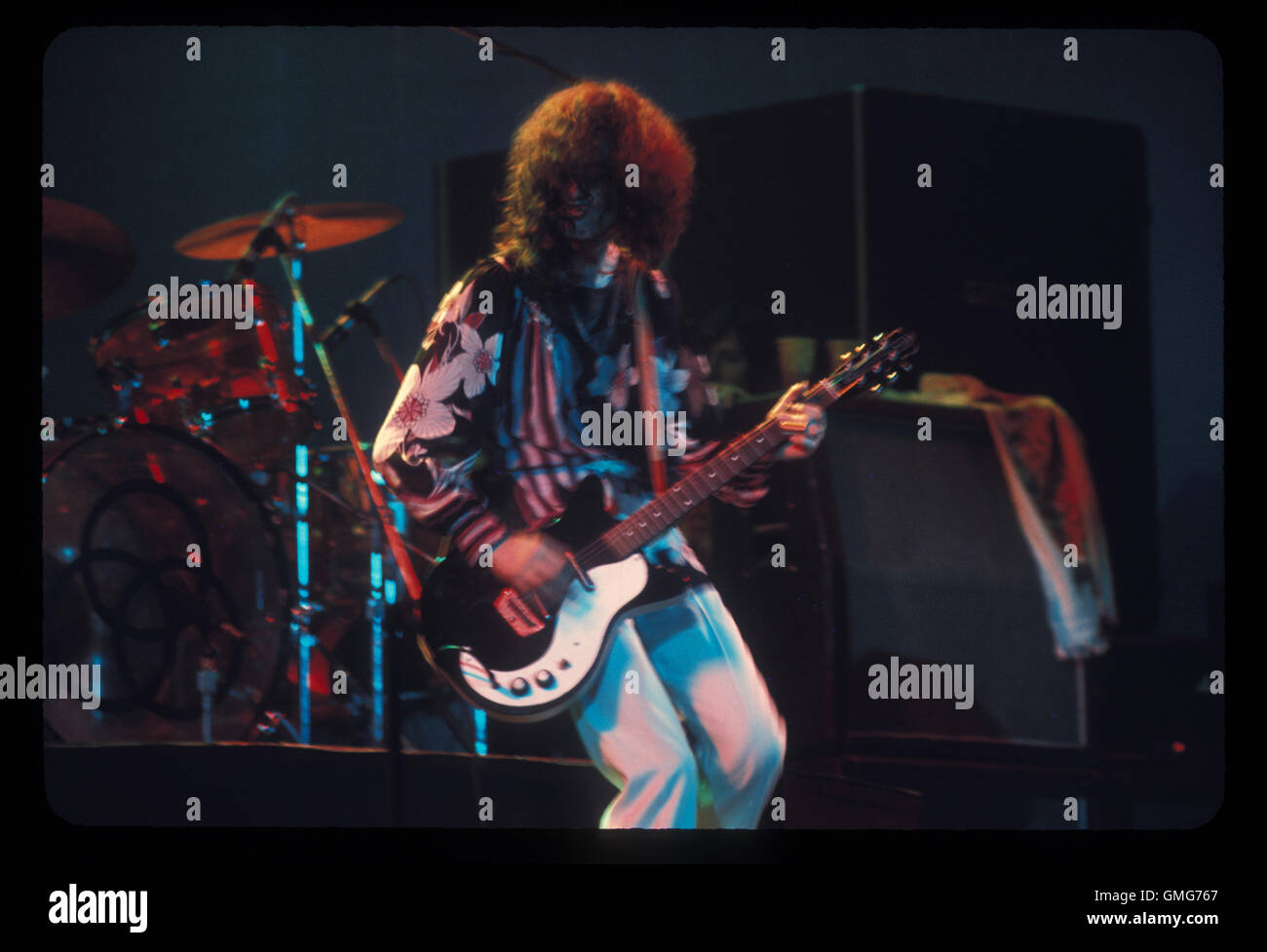 Led zeppelin 1975 hi-res stock photography and images - Alamy