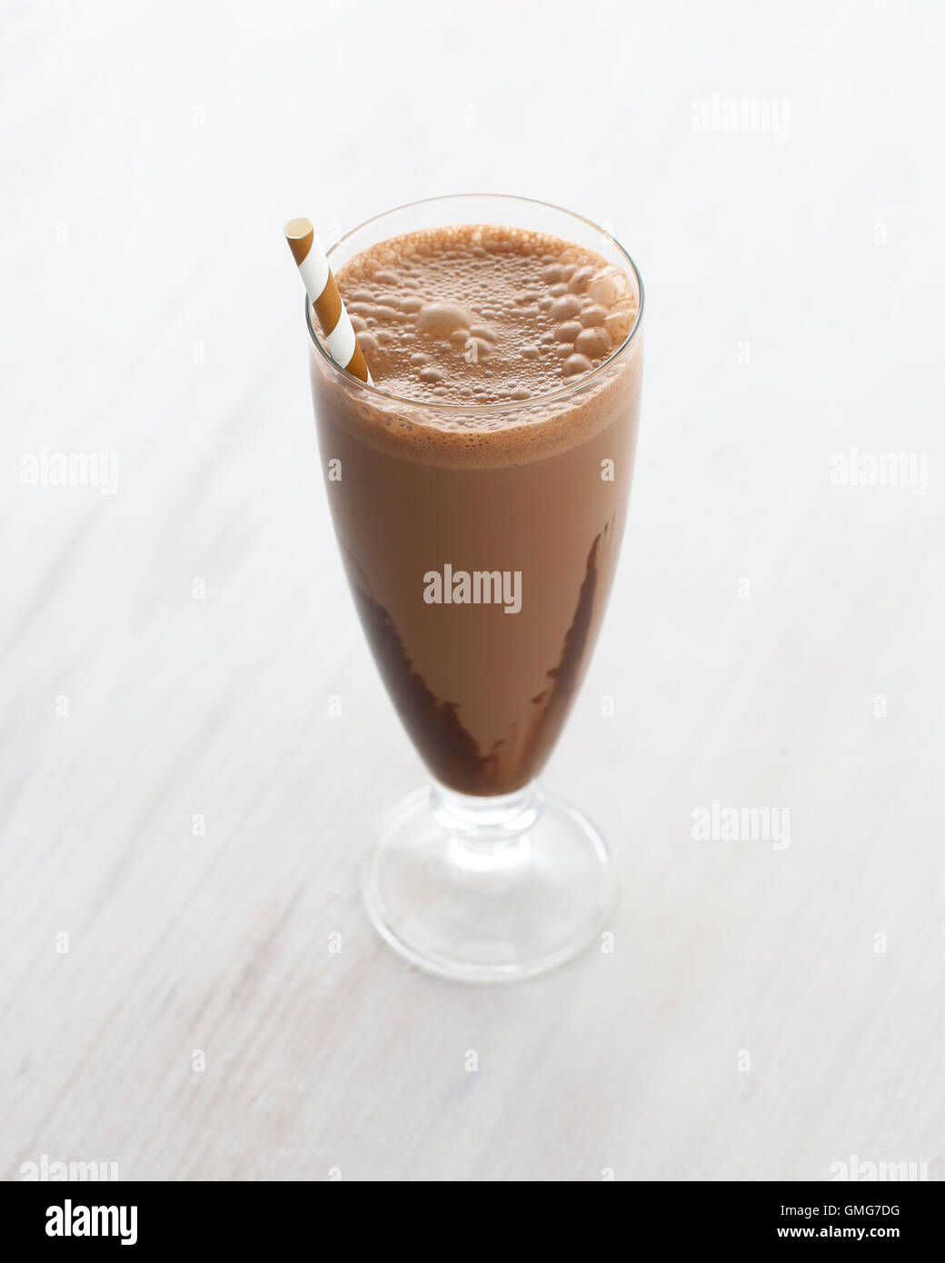 https://c8.alamy.com/comp/GMG7DG/chocolate-milkshake-GMG7DG.jpg