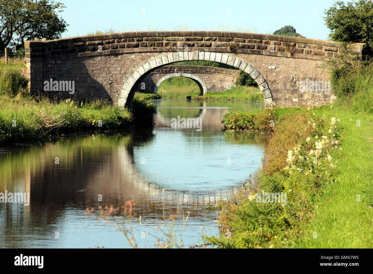 H20 structure hi-res stock photography and images - Alamy
