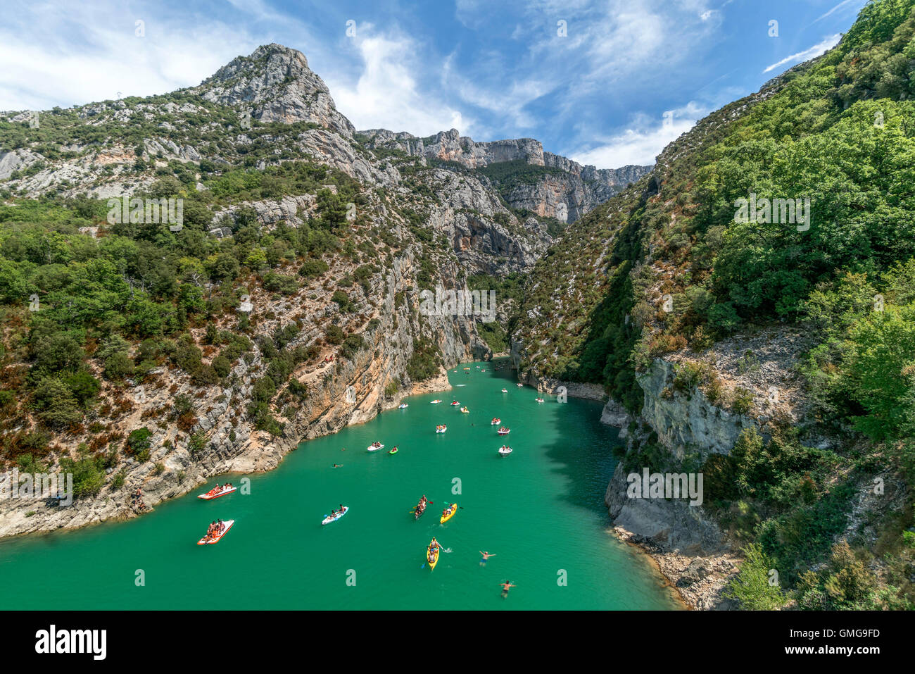 Water sports in Gorges du Verdon, Peddleboats, Canoes,  Alpes-de-Haute-Provence, Provence-Alpes-Côte d'Azur, France Verdon Regio Stock Photo