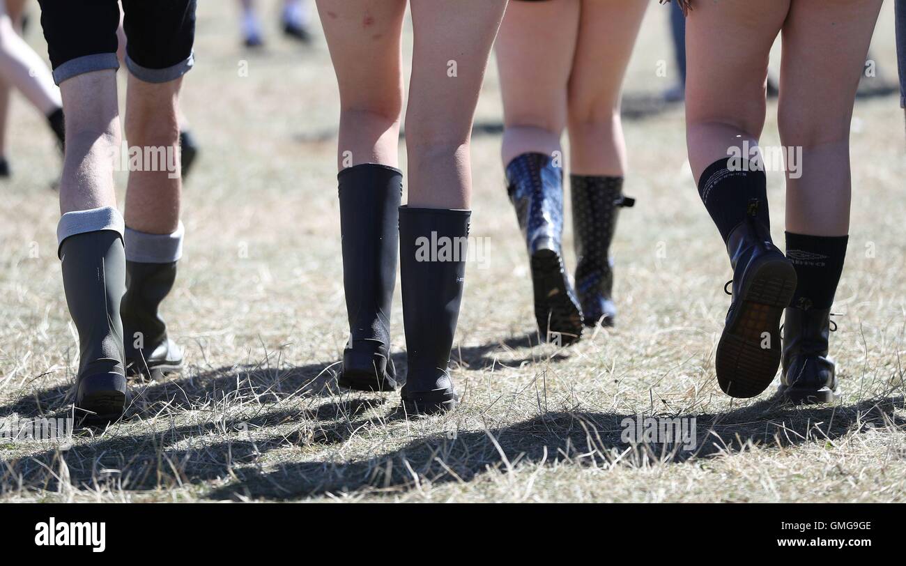avenue wellington boots