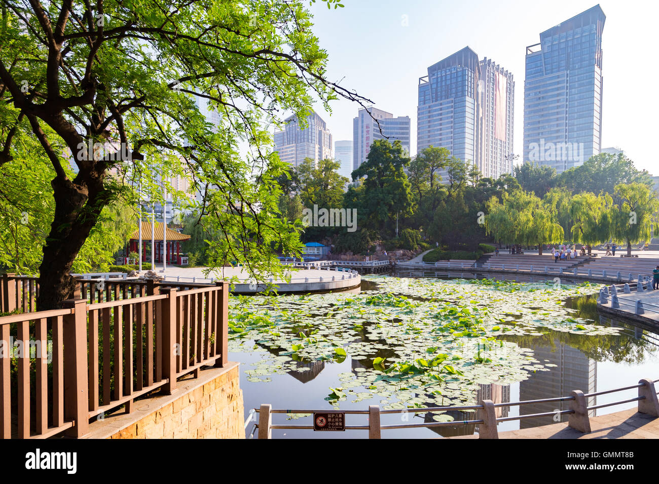 Pond of Labor park in the early morning, Dalian, China Stock Photo - Alamy