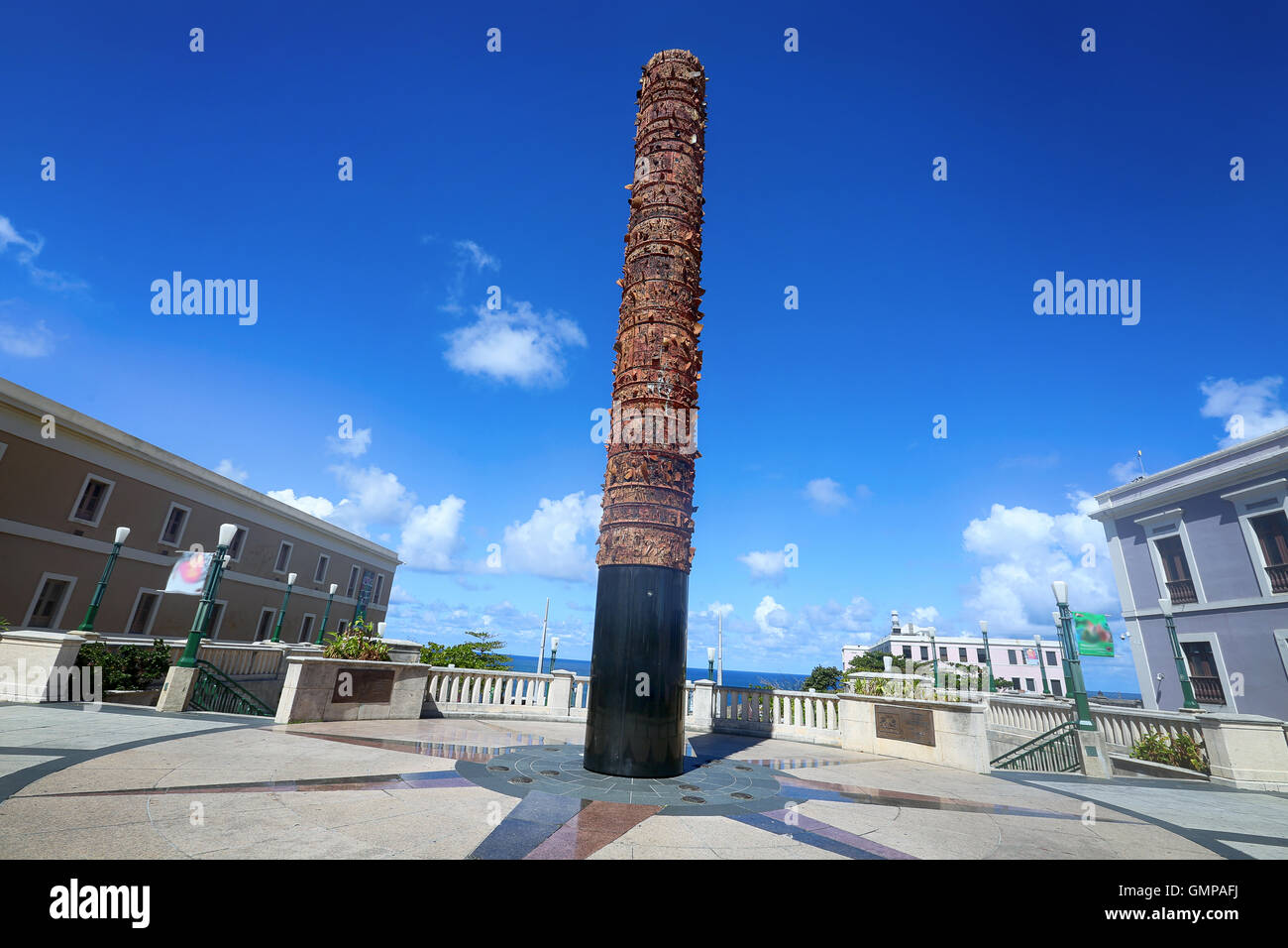 Plaza del Quinto Centenario, Totem pole statue, Old San Juan, San Juan
