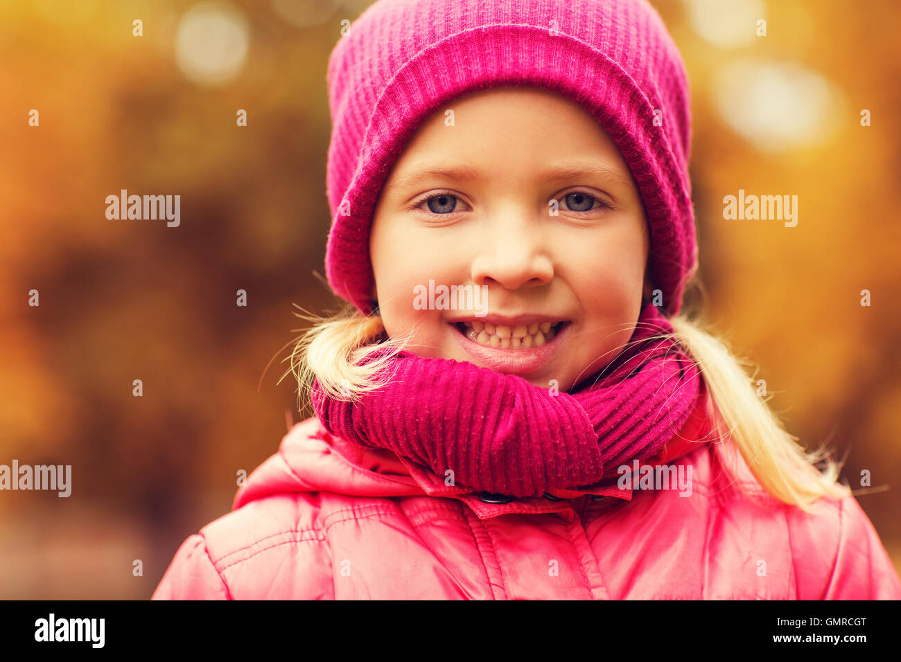 happy beautiful little girl portrait outdoors Stock Photo - Alamy