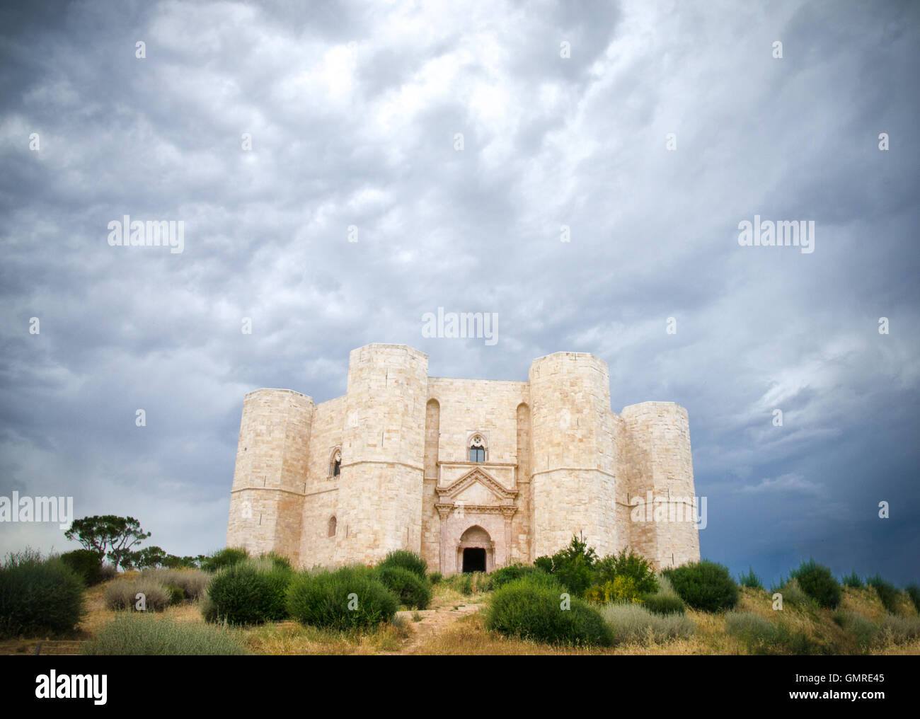 Castel del Monte, Andria, Apulia - castle dramatic cloudy sky Stock Photo