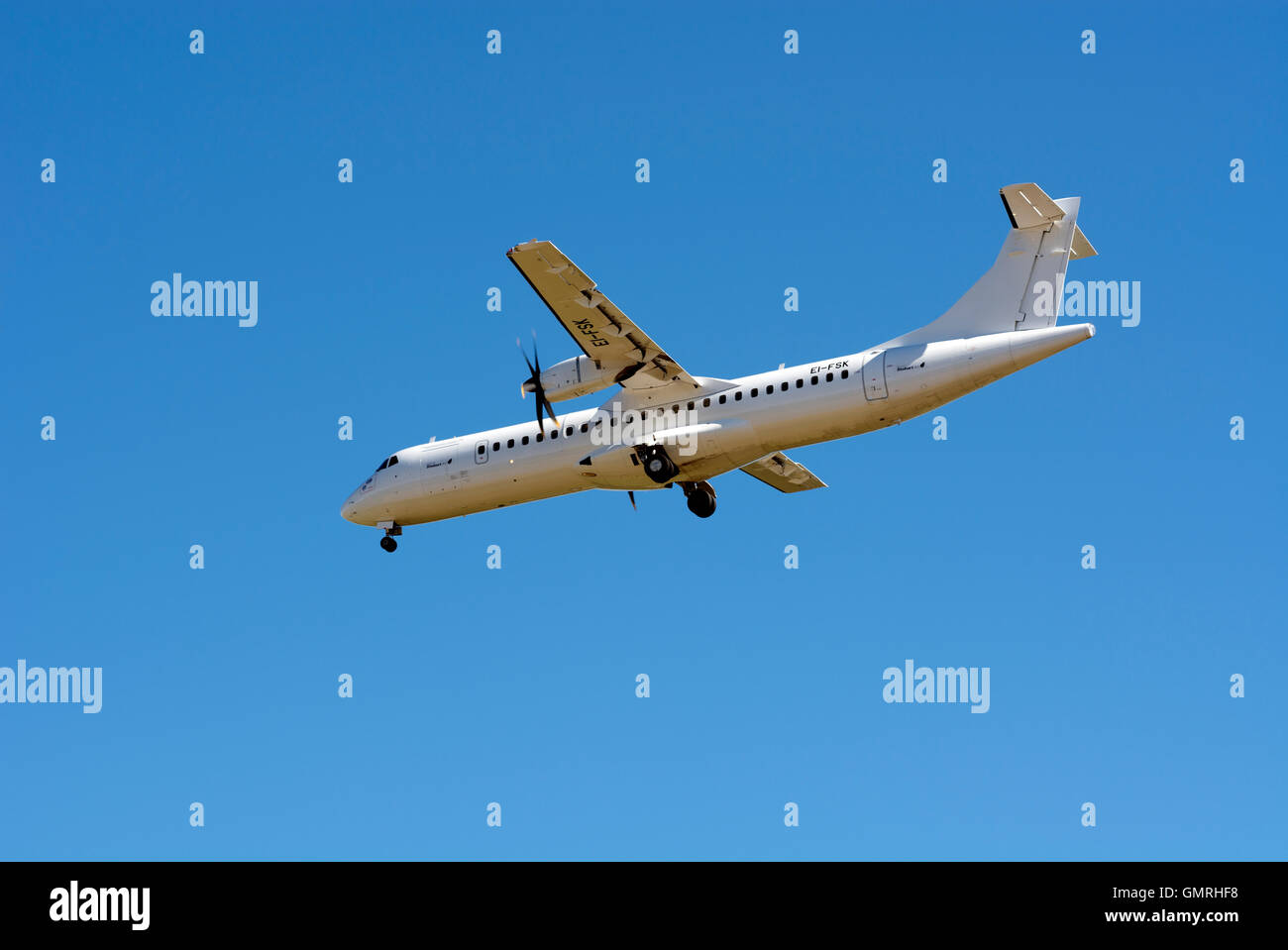 Stobart Air ATR-72 approaching Birmingham Airport, UK (EI-FSK) Stock Photo