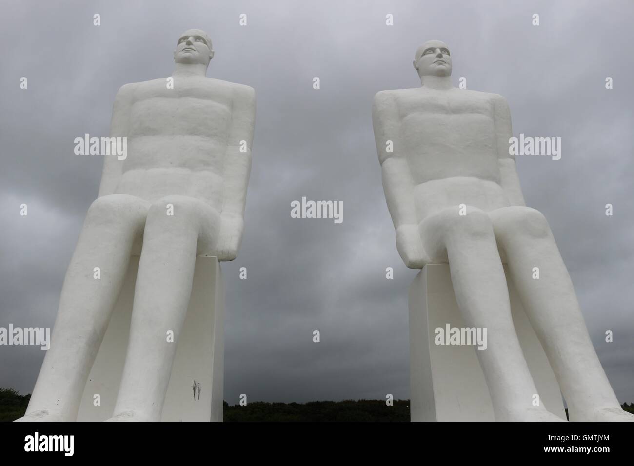 30 metres tall hi-res stock photography and images - Alamy