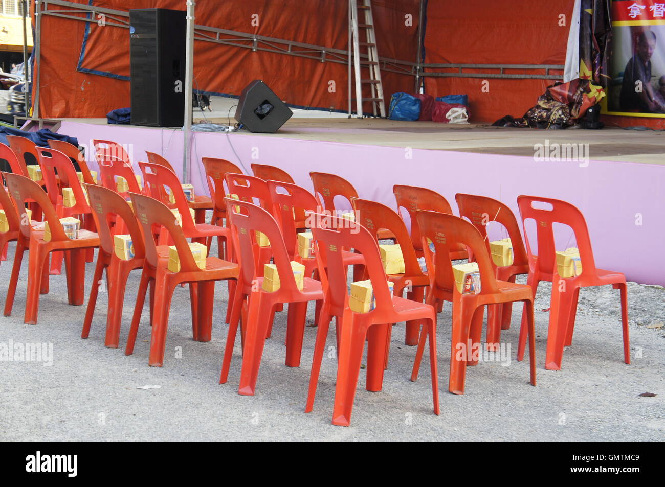 Empty festival stage hi-res stock photography and images - Alamy