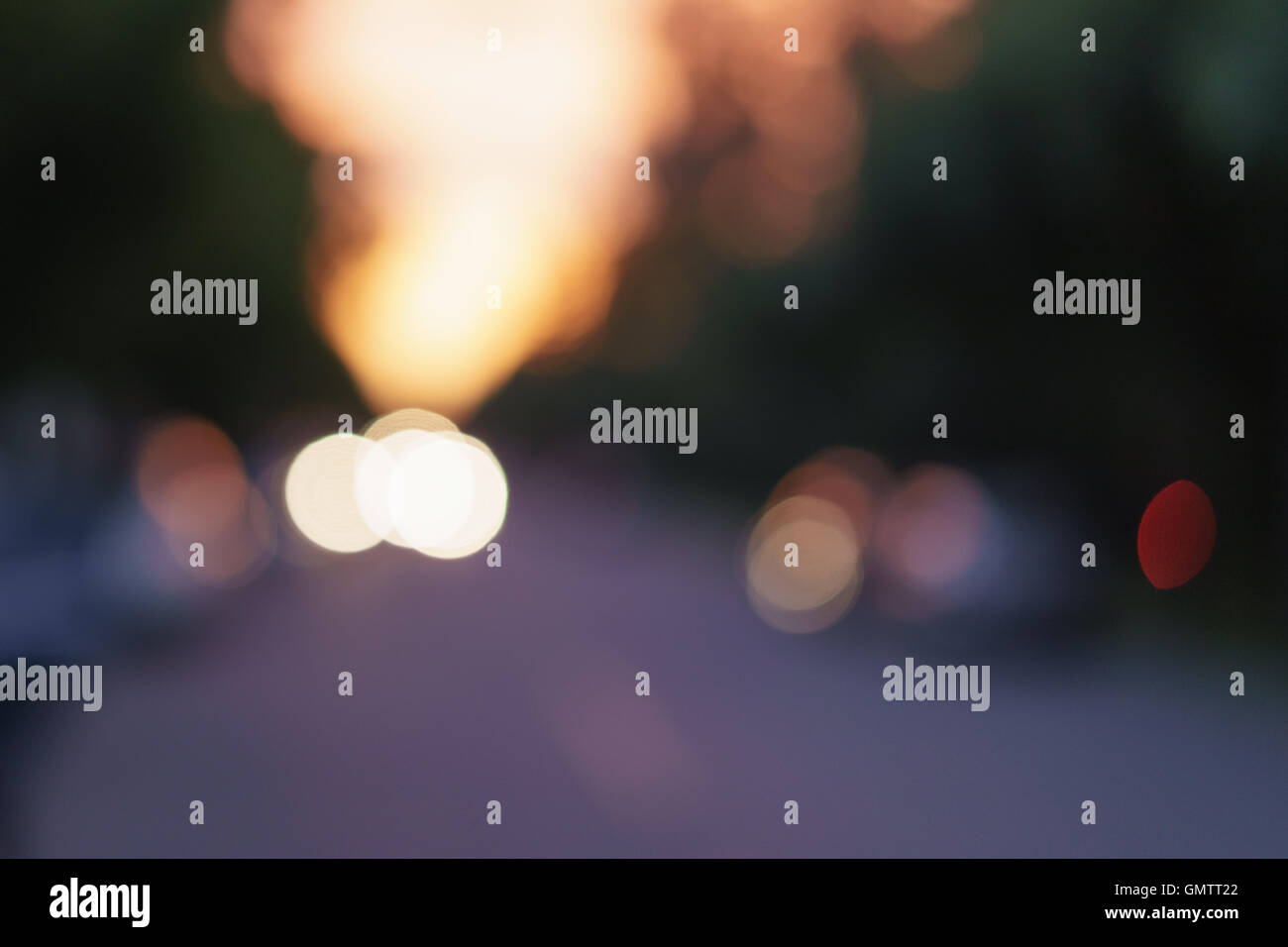 Street light background hi-res stock photography and images - Alamy