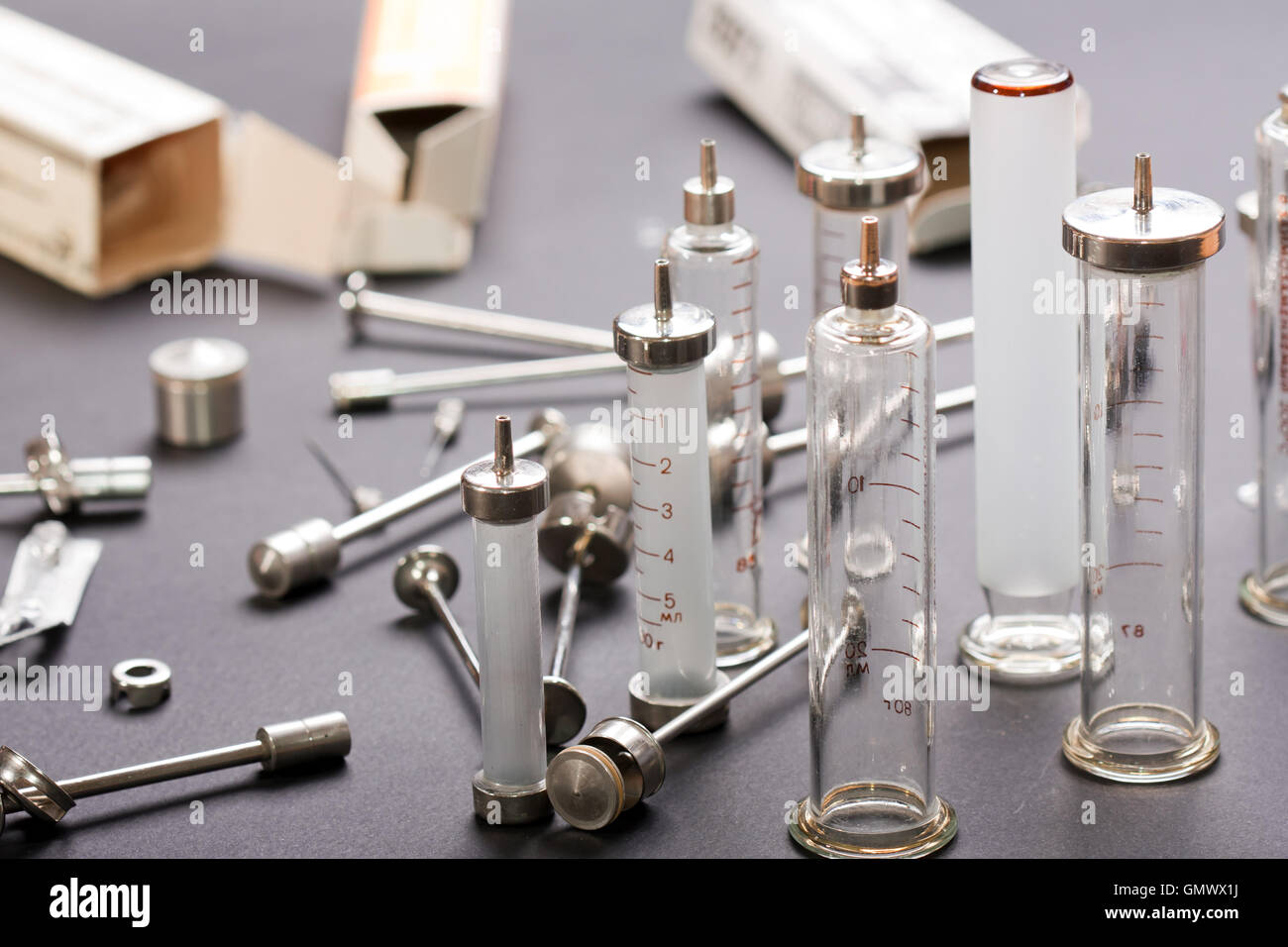 многоразовый шприц для инъекций. шприц шру 2мл что такое. шприц ветеринарный 20 мл. пистолет для уколов внутримышечно автоматический динамика. пистолет для уколов динамика инъектор.