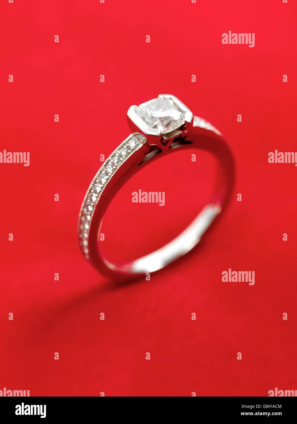 Emerald cut diamond engagement ring hi-res stock photography and images ...