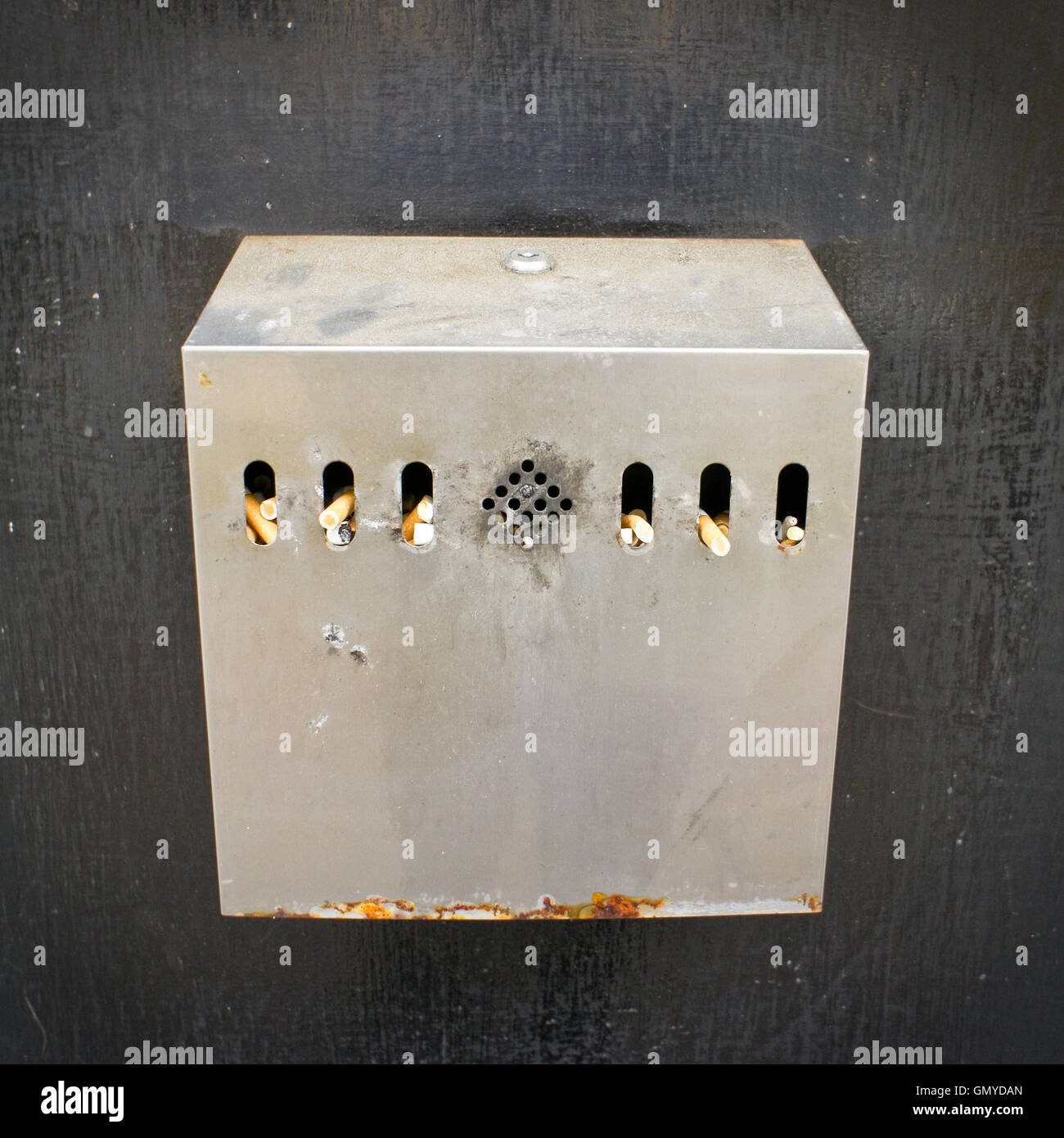 Cigarette disposal bin Stock Photo Alamy