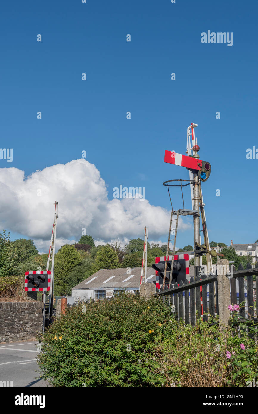 Train Stop Red Signal High Resolution Stock Photography And Images Alamy Train Stop Red Signal High Resolution Stock Photography And Images Alamy
