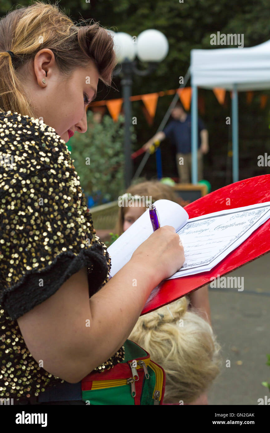 Vicar dog collar hires stock photography and images Alamy