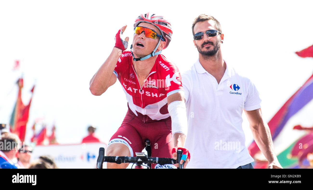 La Camperona, Spain. 27th August, 2016. Serguey Lagutin (Katusha Team) wins the 8th stage of cycling race ‘La Vuelta a España’ (Tour of Spain) between Villalpando and Climb of La Camperona on August 27, 2016 in Leon, Spain. Credit: David Gato/Alamy Live News Stock Photo