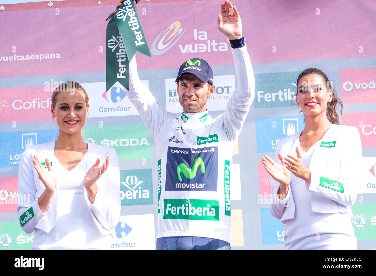 La Camperona, Spain. 27th August, 2016. Alejandro Valverde (Movistar Team) with combinated maillot at the podium of 8th stage of cycling race ‘La Vuelta a España’ (Tour of Spain) between Villalpando and Climb of La Camperona on August 27, 2016 in Leon, Spain. Credit: David Gato/Alamy Live News Stock Photo