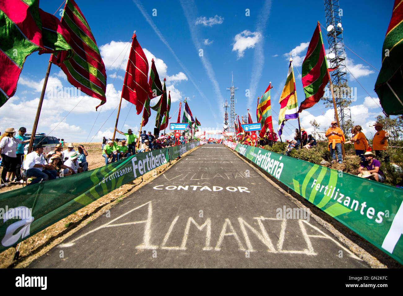 La Camperona, Spain. 27th August, 2016. Last 50 metres of 8th stage of cycling race ‘La Vuelta a España’ (Tour of Spain) between Villalpando and Climb of La Camperona on August 27, 2016 in Leon, Spain. Credit: David Gato/Alamy Live News Stock Photo