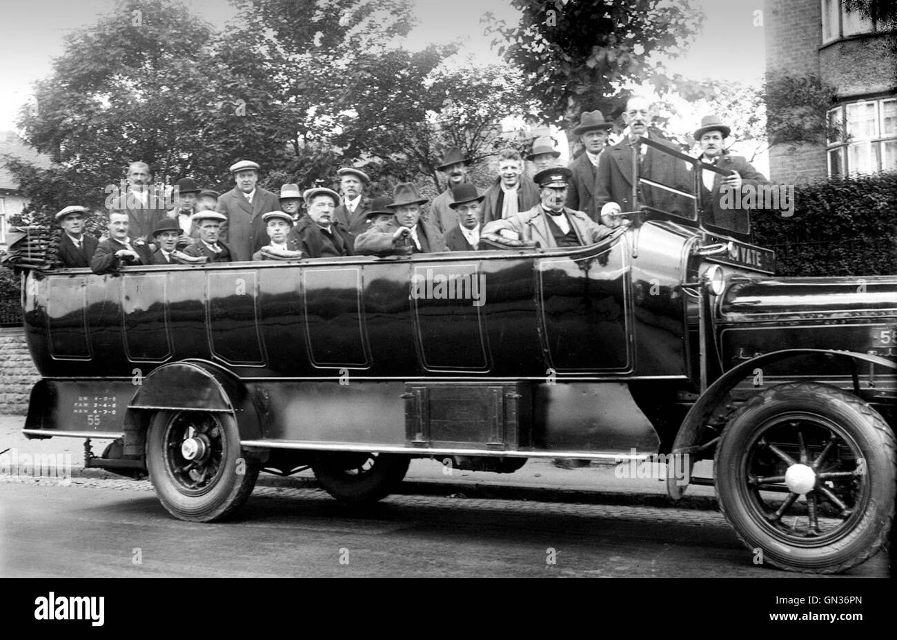 Old Fashioned Charabanc Old Fashioned Charabanc