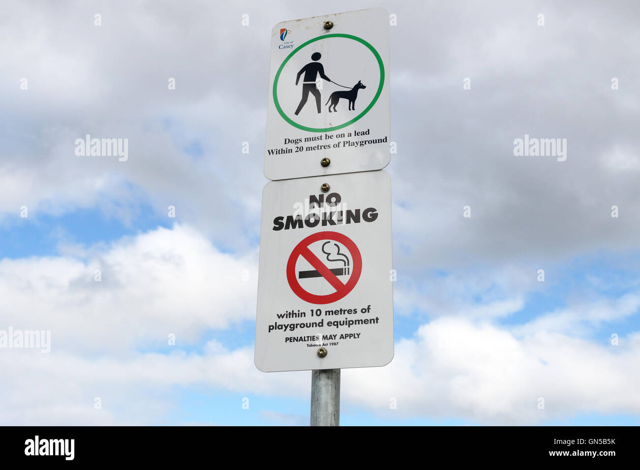 No smoking within 10 metres of playground equipment at Megasaurus Park Cranbourne East Melbourne Victoria Australia Stock Photo