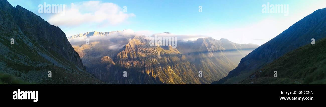 Panorama mountain rocky hi-res stock photography and images - Alamy
