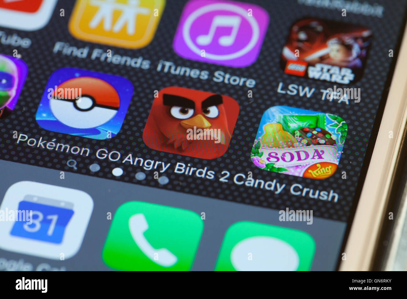 Angry Birds Now Free for iOS Devices: Joins List of 5 Must Play Free Games  on Apple App Store - Gizbot News