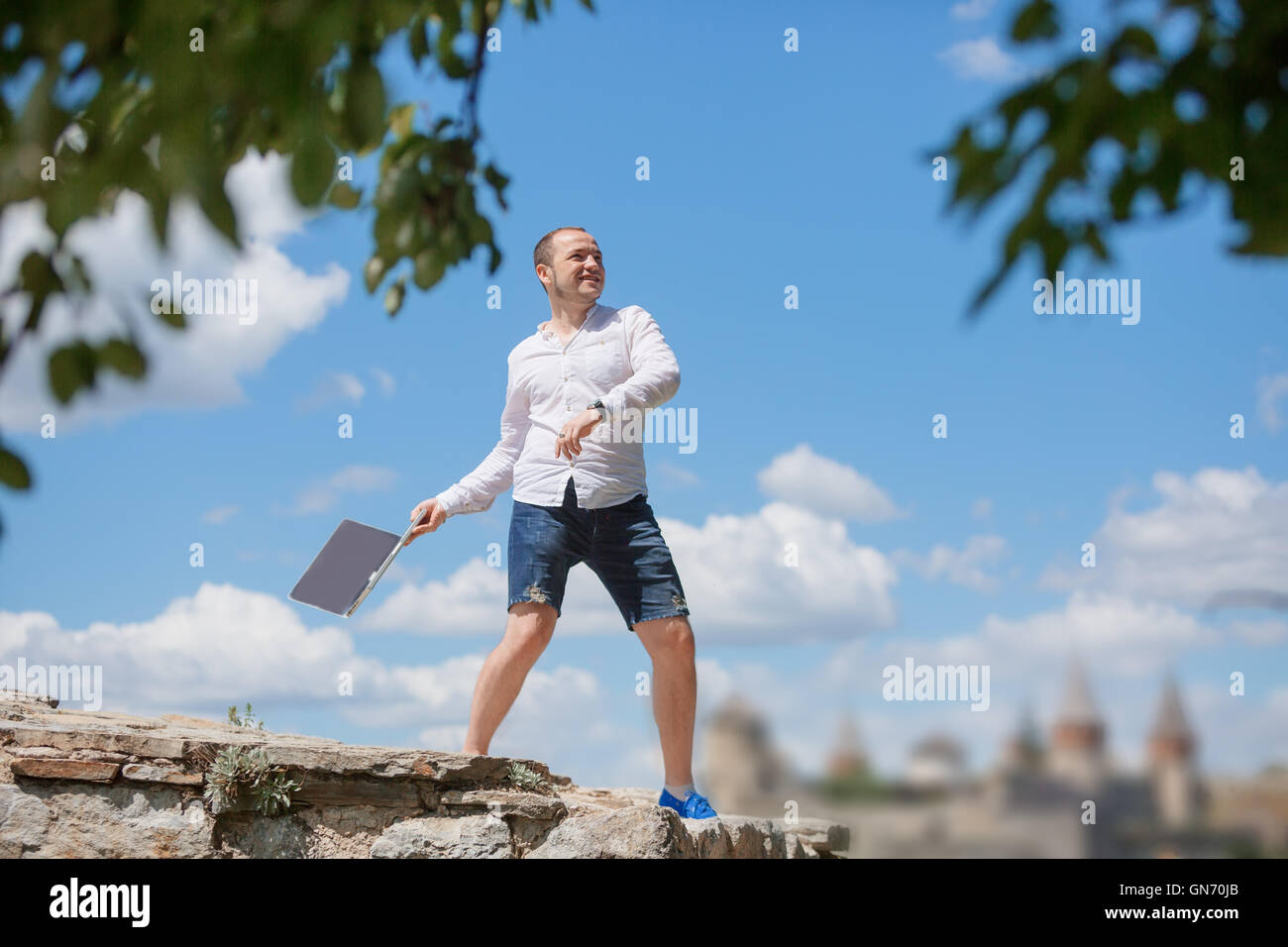 Man destroy computer hires stock photography and images Alamy