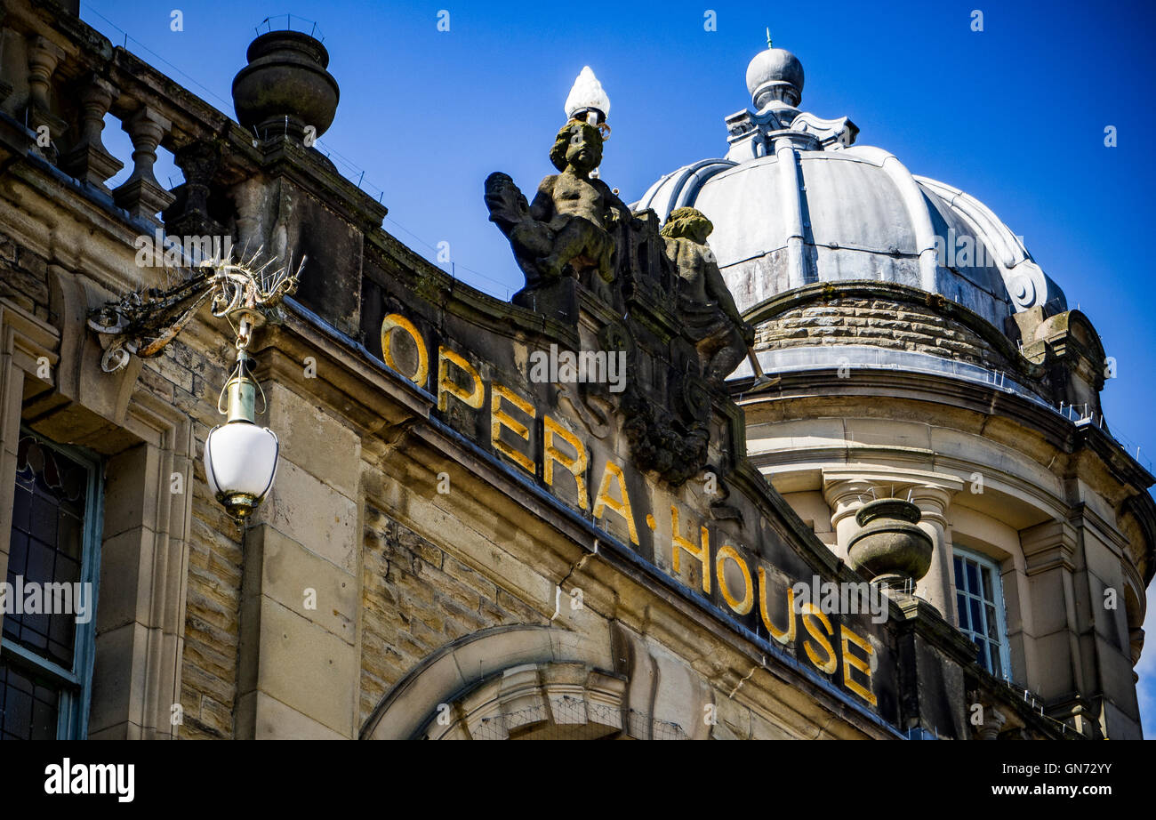 Buxton Opera House Theatre Stock Photo Alamy buxton-opera-house-theatre-stock-photo-alamy